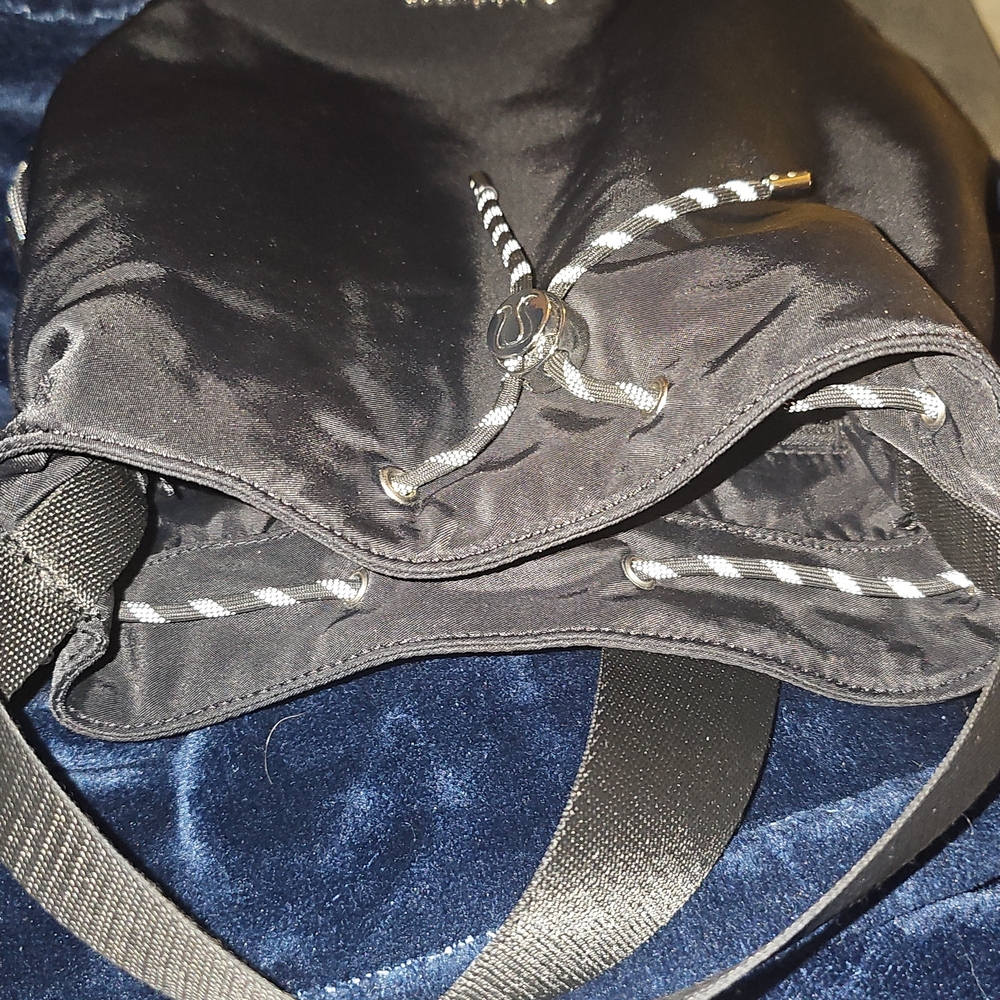 Lululemon Athletica Black Drawstring Satchel